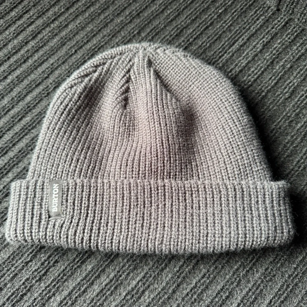 Burton Mens Gray Ribbed Knit‎ Cuffed Beanie Skully Winter Hat
